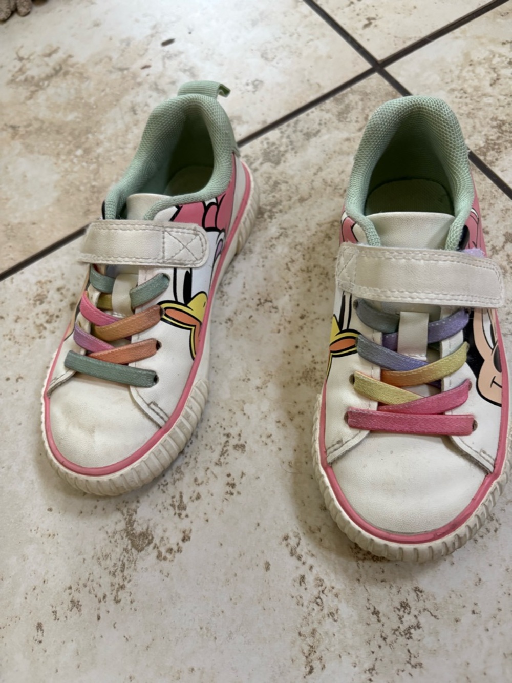 Kids Minnie/Daisy Sneakers with Pastel Rainbow Accents